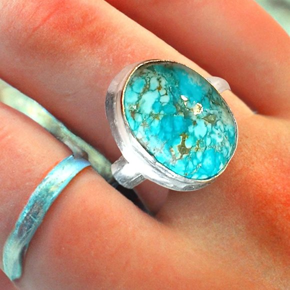 Gorgeous Turquoise Ring Mesmerizing 925 Sterling Silver Ring Statement - Picture 1 of 8